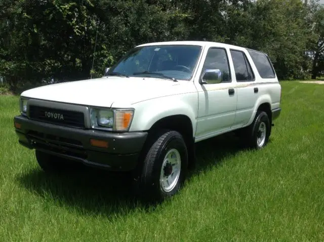 1990 Toyota 4Runner SR5 4WD 5 SPEED MANUAL 22RE 4 CYLINDERS EFI