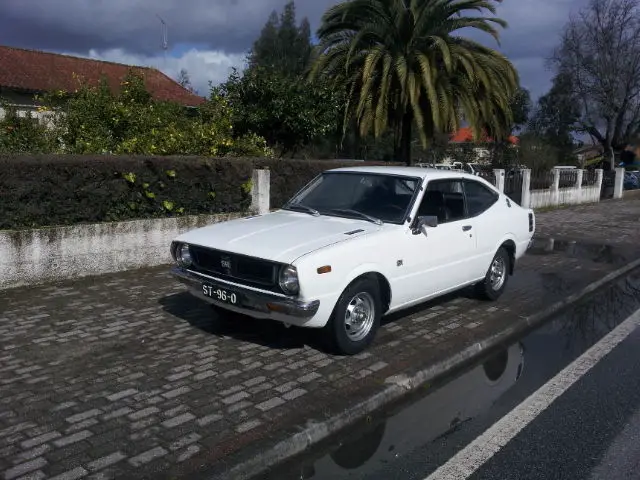 1976 Toyota Corolla SR5 Hardtop 2 portas