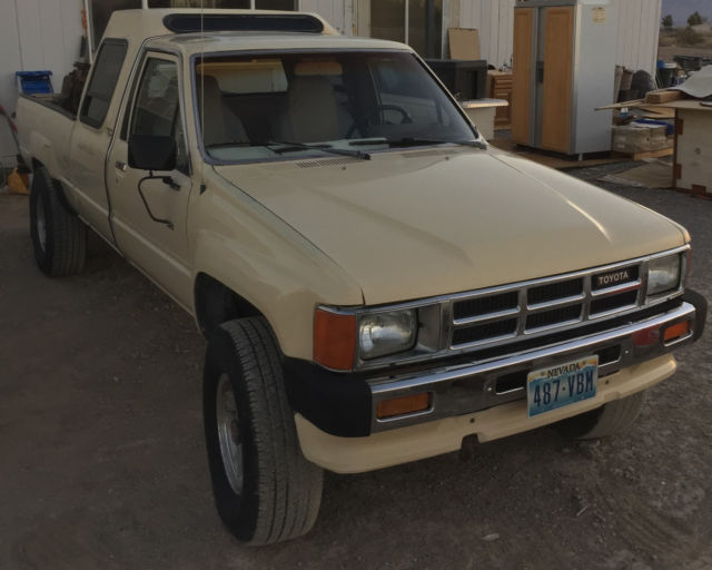 1986 Toyota Pickup CUSTOM CAB 4X4