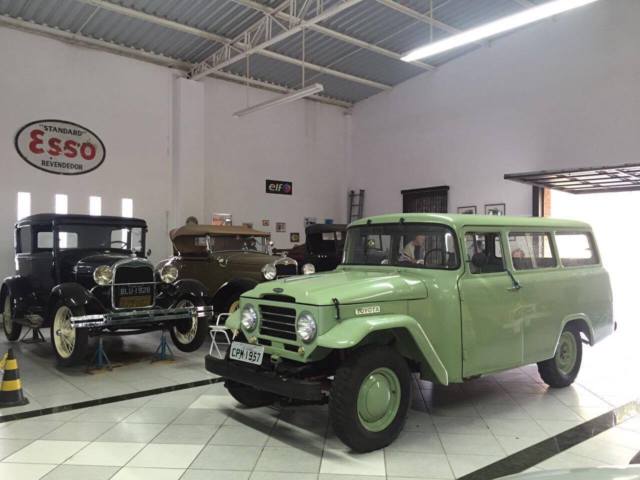 1957 Toyota Land Cruiser Toyota Land Cruiser FJ25 L