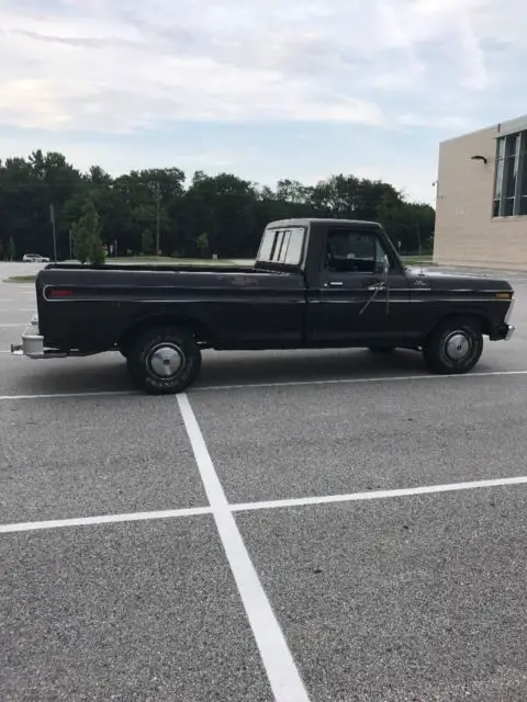 1977 Ford F-150 Custom