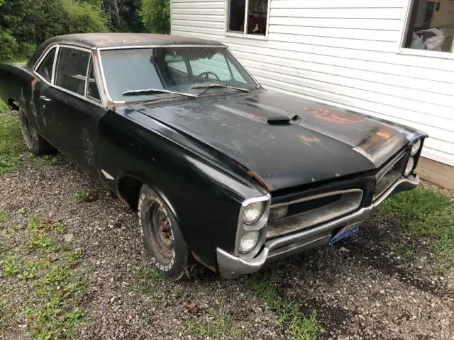 1966 Pontiac GTO sedan