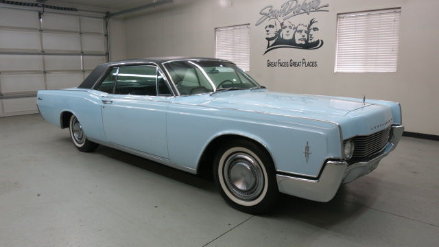 1966 Lincoln Continental 2 Dr. Hardtop