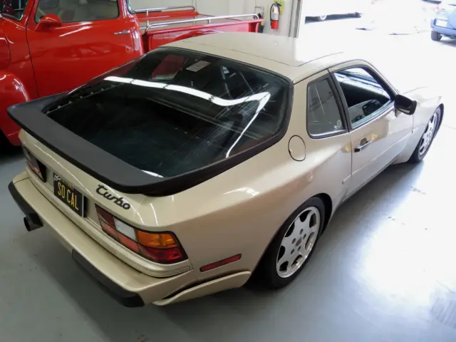 1989 Porsche 944 Turbo