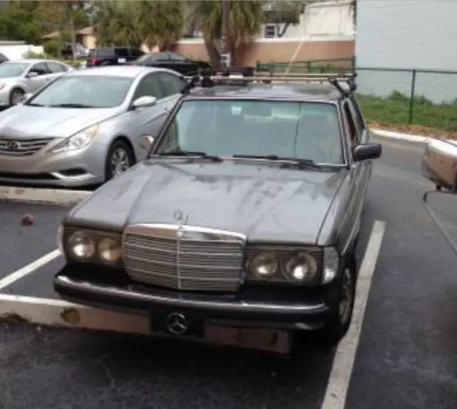 1984 Mercedes-Benz 300-Series