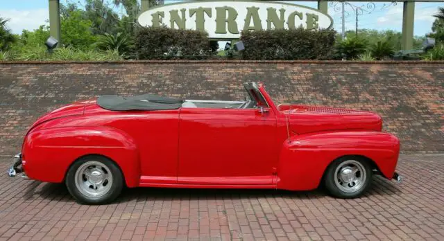 1947 Ford convertable Super Deluxe