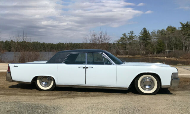 1965 Lincoln Continental Sedan