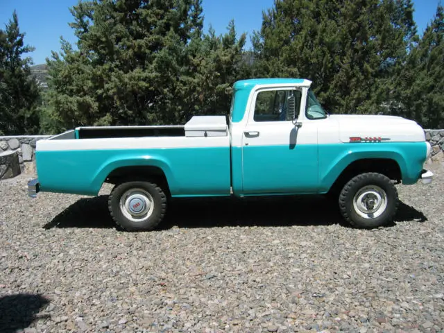 1960 Ford F-100 Cab Long-Bed Pickup 2- Door