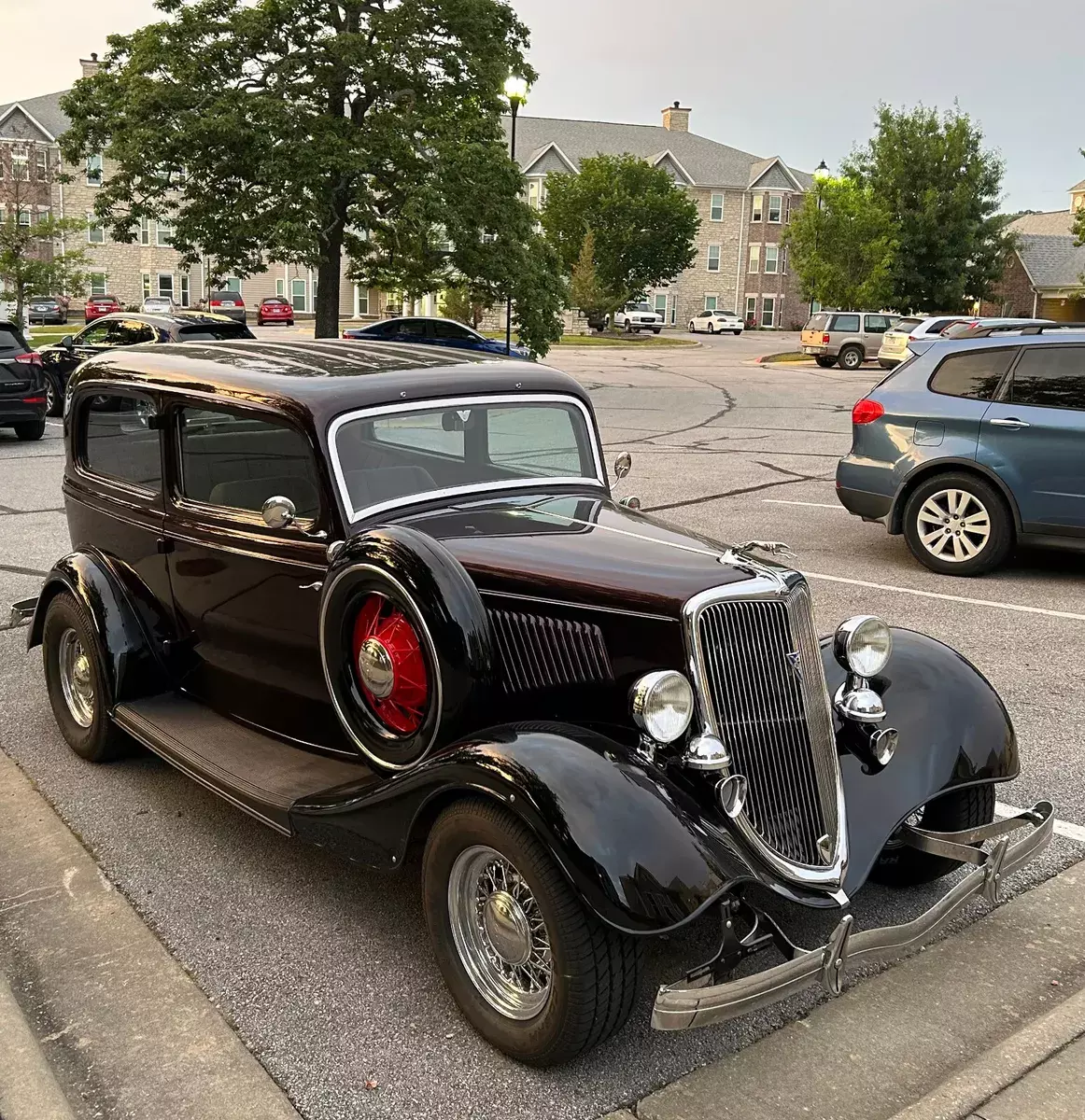 1934 Ford Deluxe