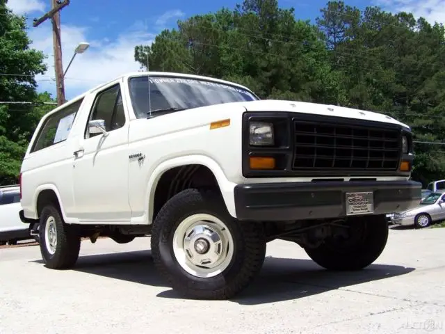 1981 Ford Bronco 1-OWNER 27K ORG 4.9L INLINE 300 6CYL 4X4 4-SPEED GA WAGON