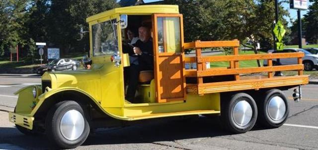 1925 Ford Model T Flatbed Truck