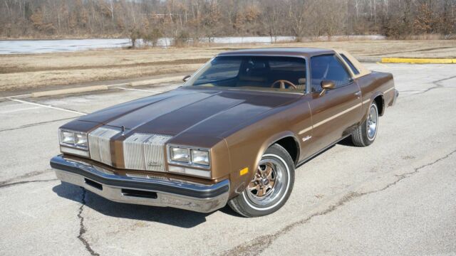 1976 Oldsmobile Cutlass SUPREME