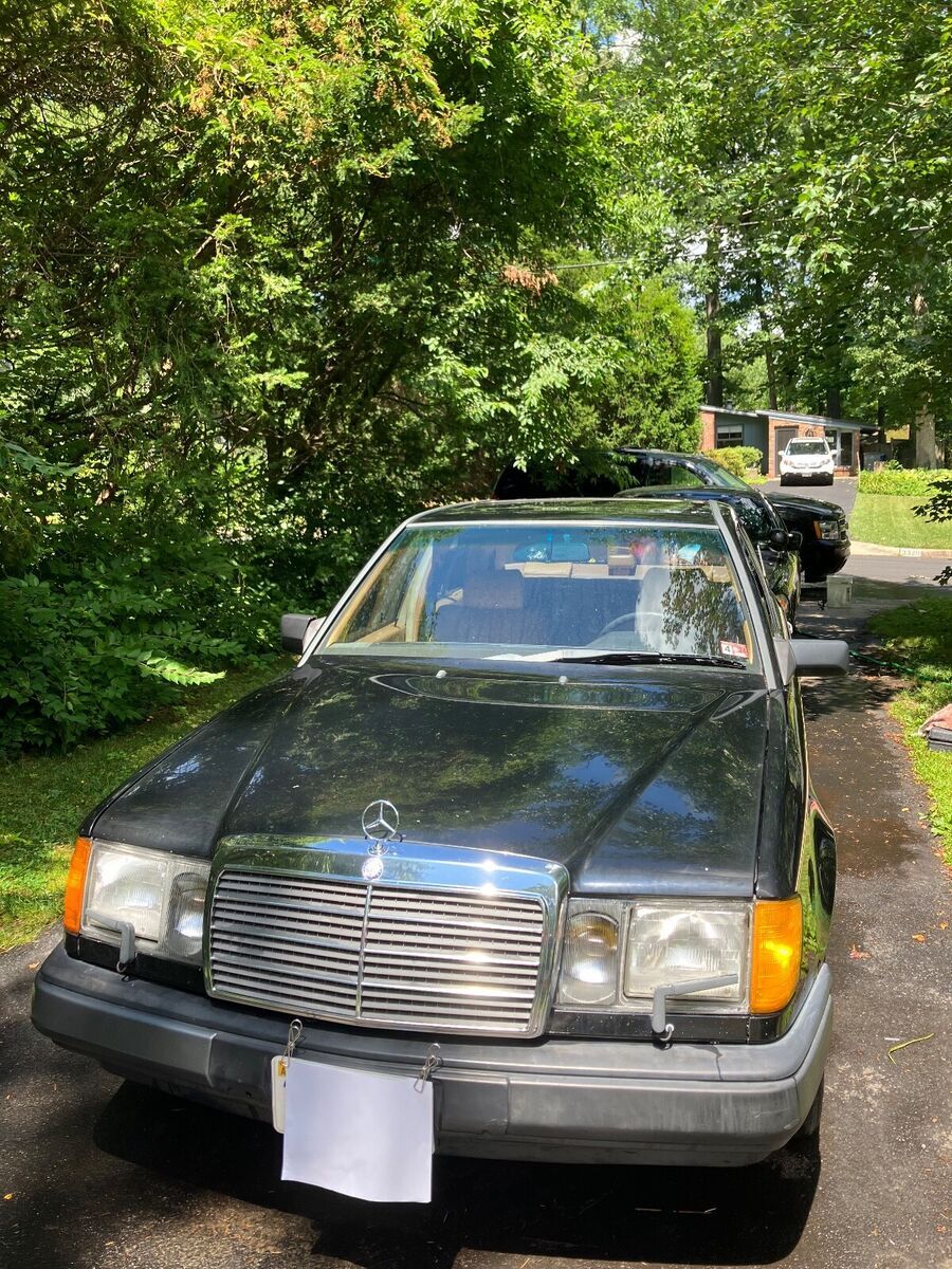 1989 Mercedes-Benz E-Class