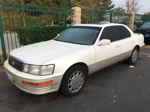 1992 Lexus LS 400