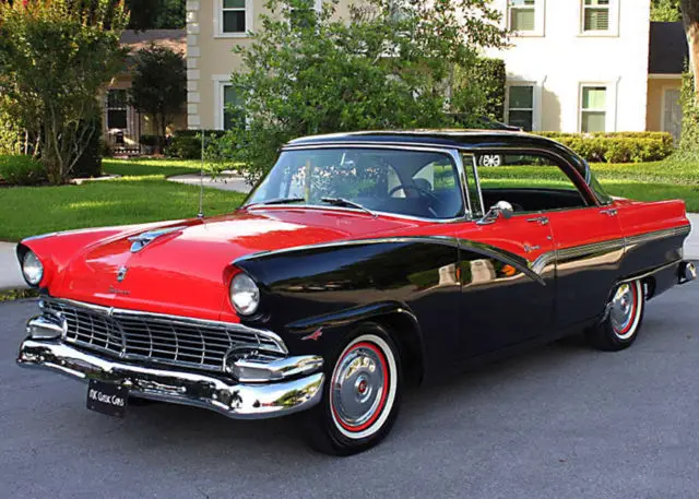 1956 Ford Fairlane VICTORIA  HARDTOP - A/C  - 292 V-8 - 3K MI