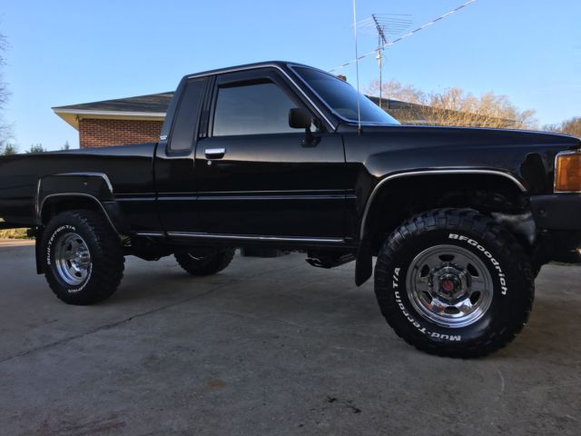 1986 Toyota pickup SR5 Extended Cab Pickup 2-Door