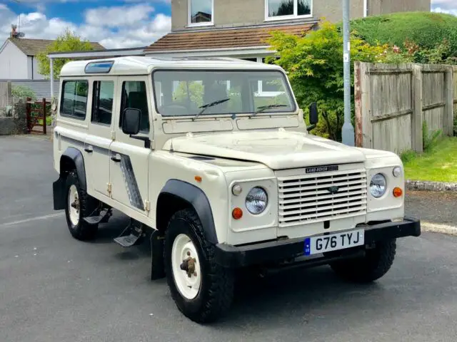 1989 Land Rover Defender County