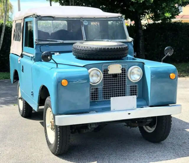 1971 Land Rover Defender Santana