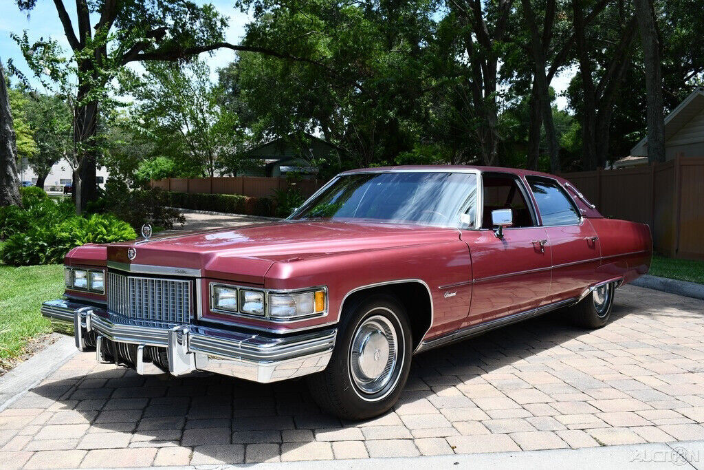 1975 Cadillac Fleetwood 25,714 Miles Beautiful Example Original Spare !