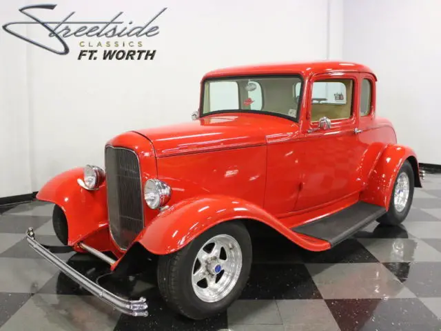 1932 Ford 5-Window