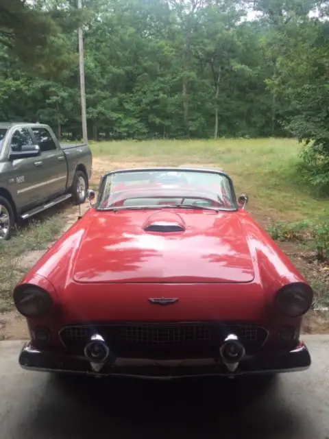 1956 Ford Thunderbird