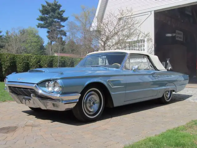 1965 Ford Thunderbird