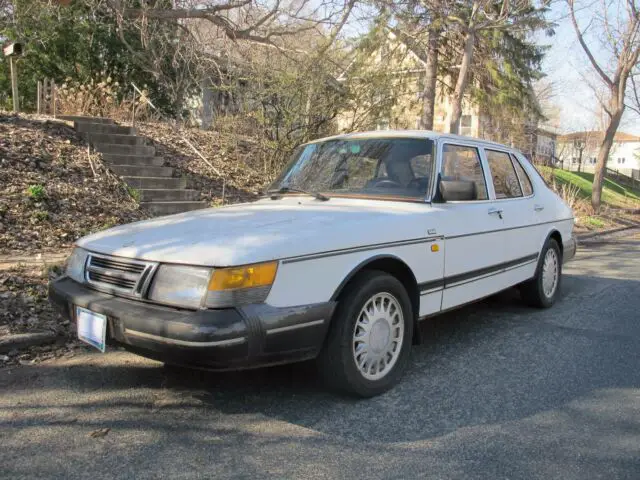 1987 Saab 900