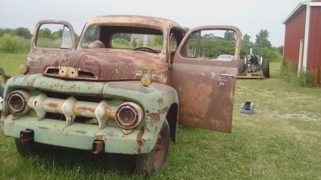 1952 Ford F-100