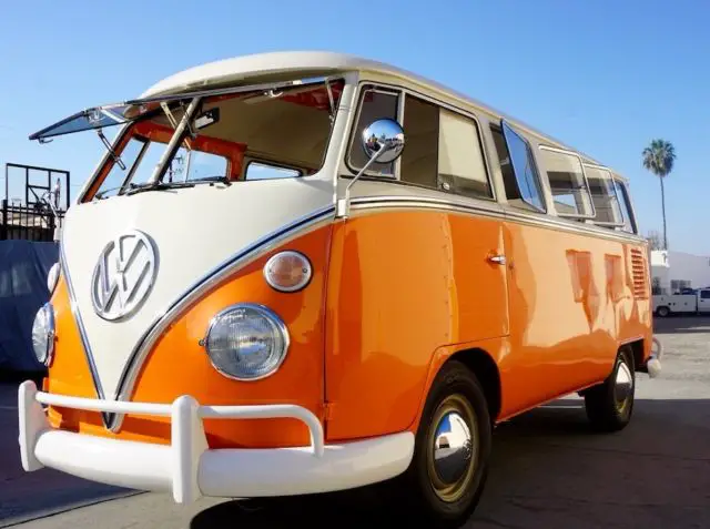 1975 Volkswagen Bus/Vanagon Split Window