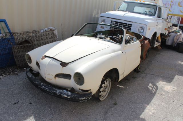 1971 Volkswagen Karmann Ghia convertible