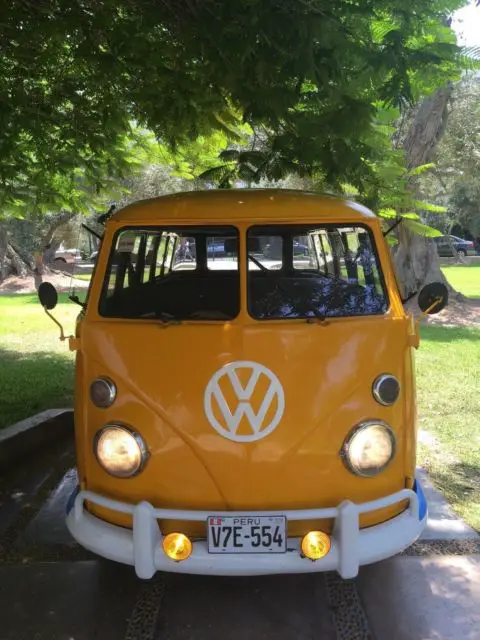 1973 Volkswagen Bus/Vanagon