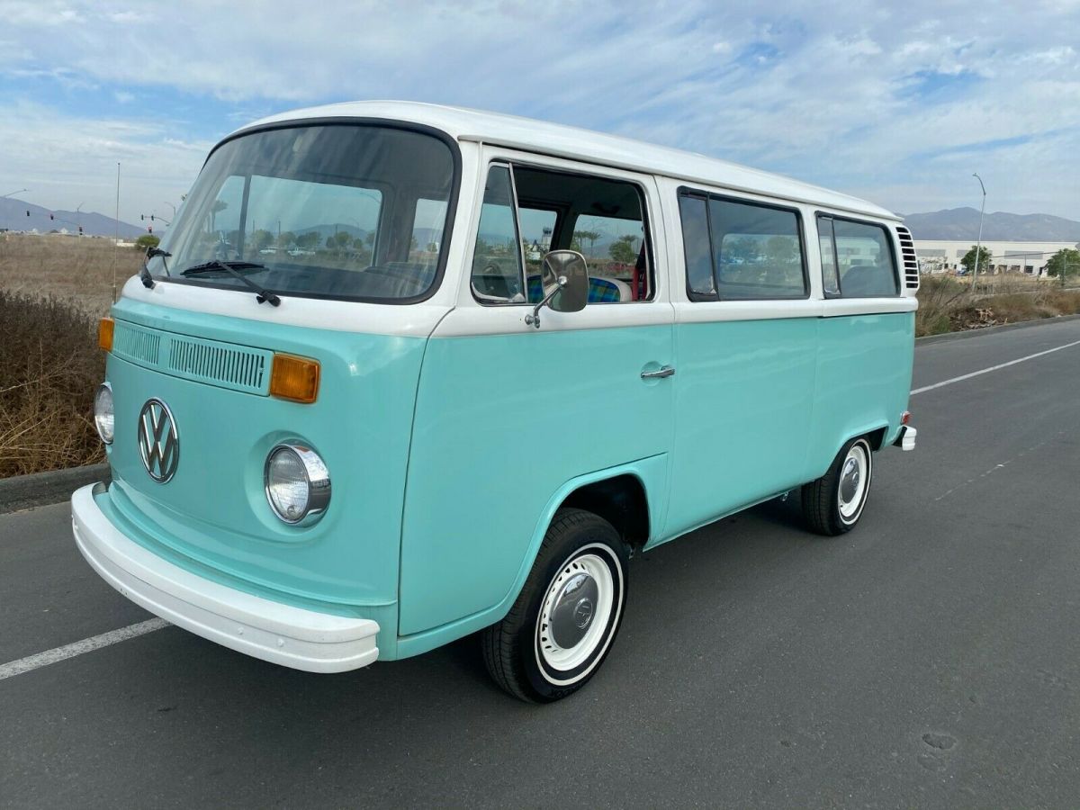 1974 Volkswagen Bus/Vanagon CAMPER