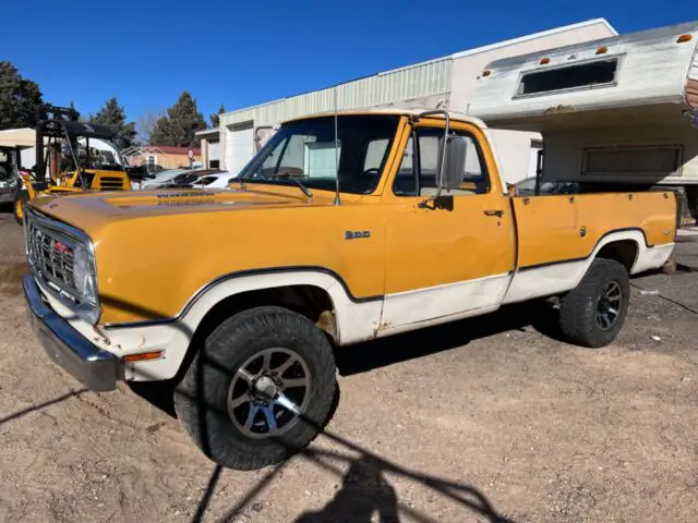 1974 Dodge Power Wagon