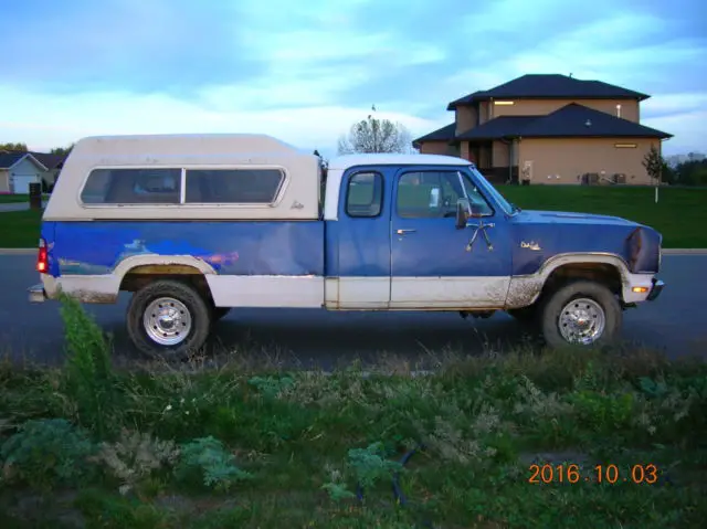 1975 Dodge Power Wagon Adventurer