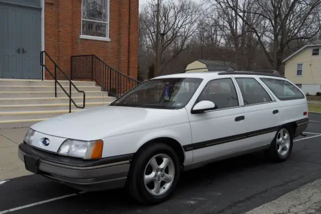 1988 Ford Taurus GL