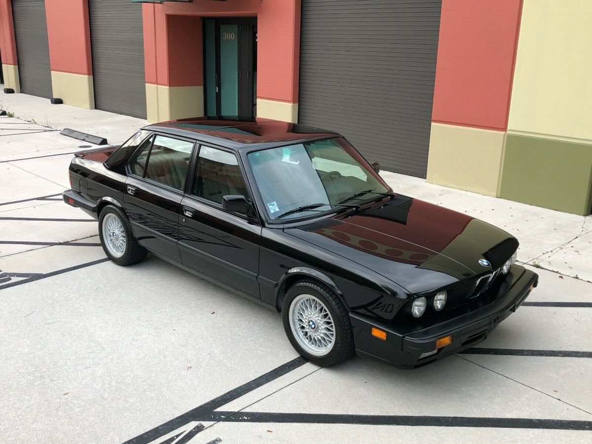 1988 BMW M5