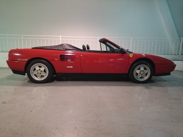 1991 Ferrari Mondial Cabriolet 2-door