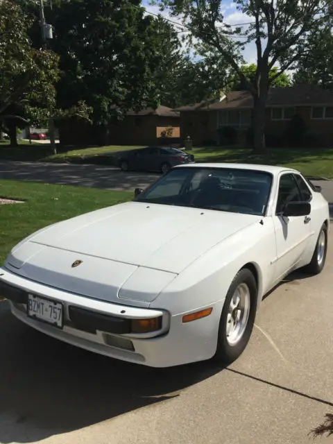 1985 Porsche 944