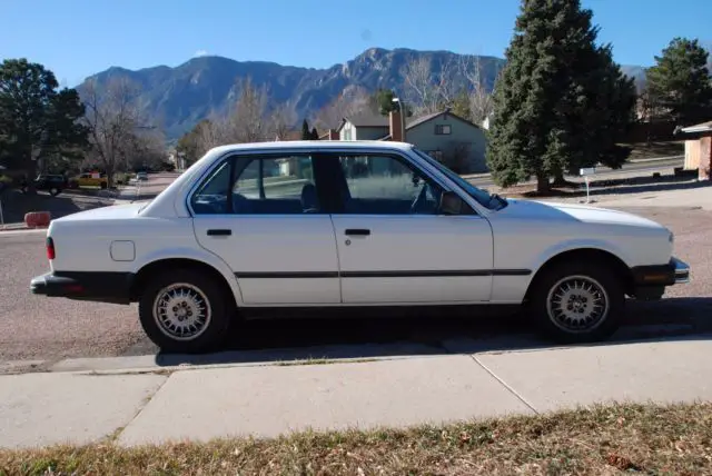 1987 BMW 3-Series Base