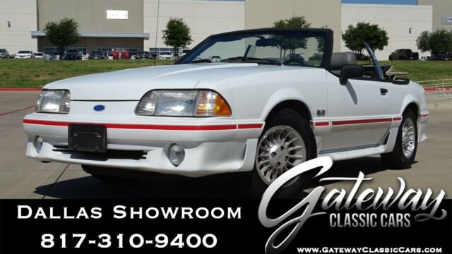 1989 Ford Mustang Convertible