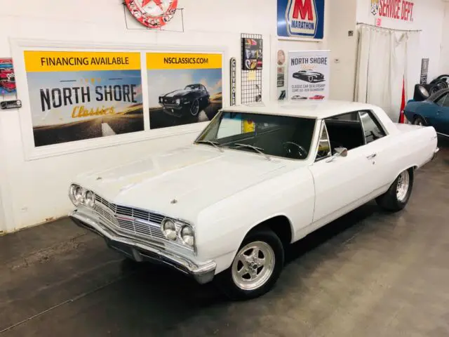 1965 Chevrolet Chevelle - 383 STROKER - 4 SPEED - BUCKET SEATS -