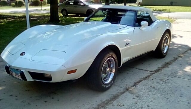 1975 Chevrolet Corvette -WHITE ON WHITE CONVERTIBLE SUMMER FUN- SEE VIDEO