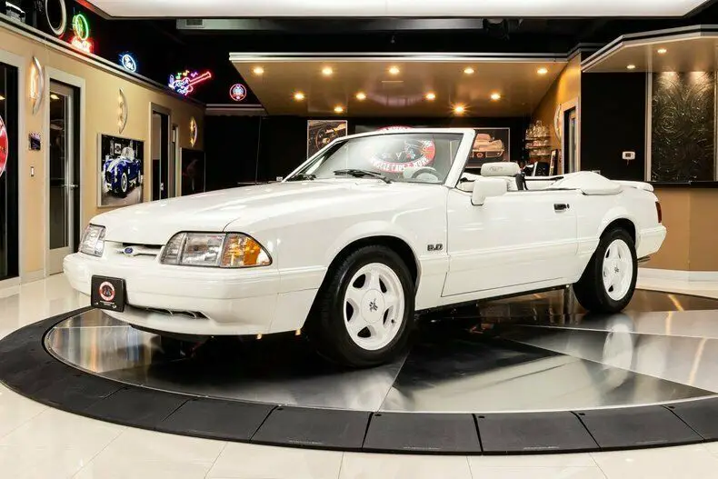 1993 Ford Mustang LX Convertible