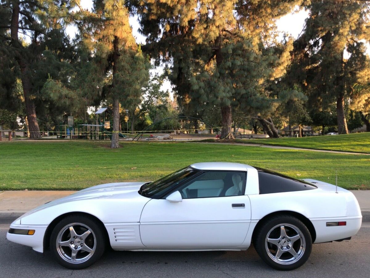 1993 Chevrolet Corvette SPORT PACKAGE