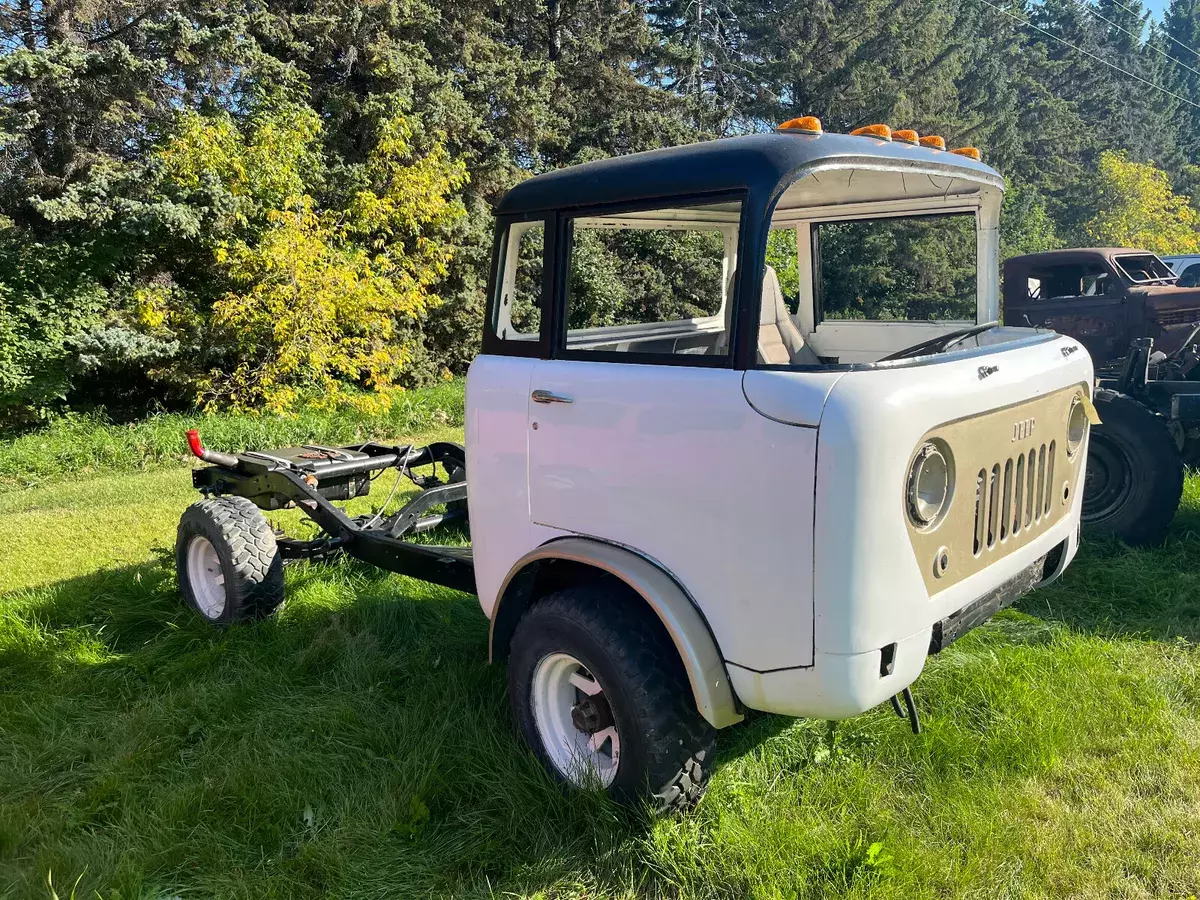 1957 Jeep FC170