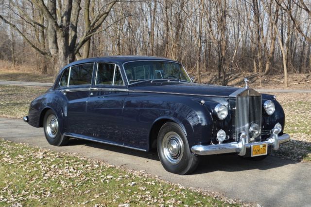 1962 Rolls-Royce Silver Cloud - LWB with division