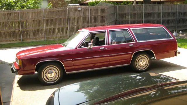 1989 Ford Crown Victoria