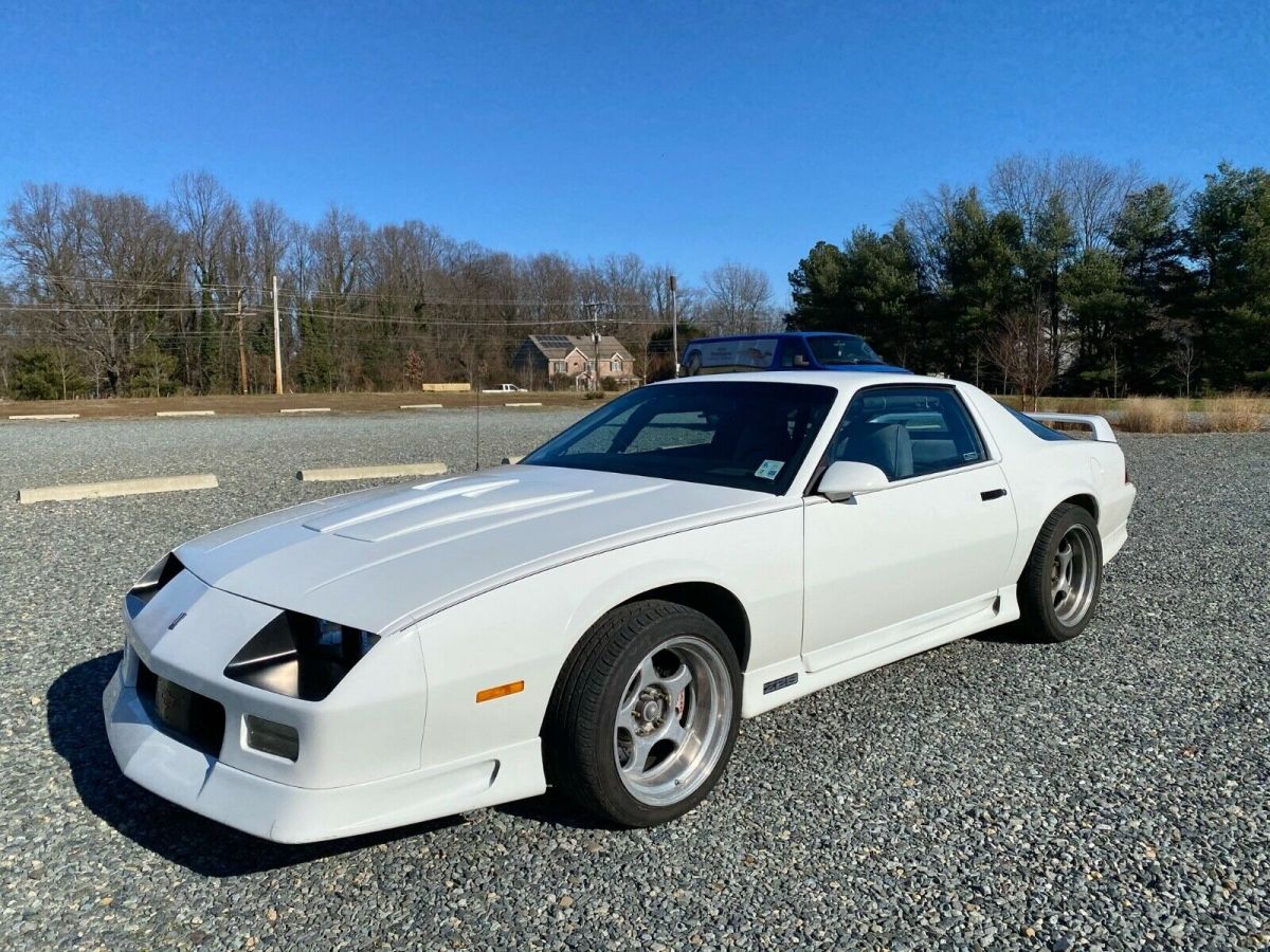 1991 Chevrolet Camaro Z28 1LE 5 SPEED G92 IROC